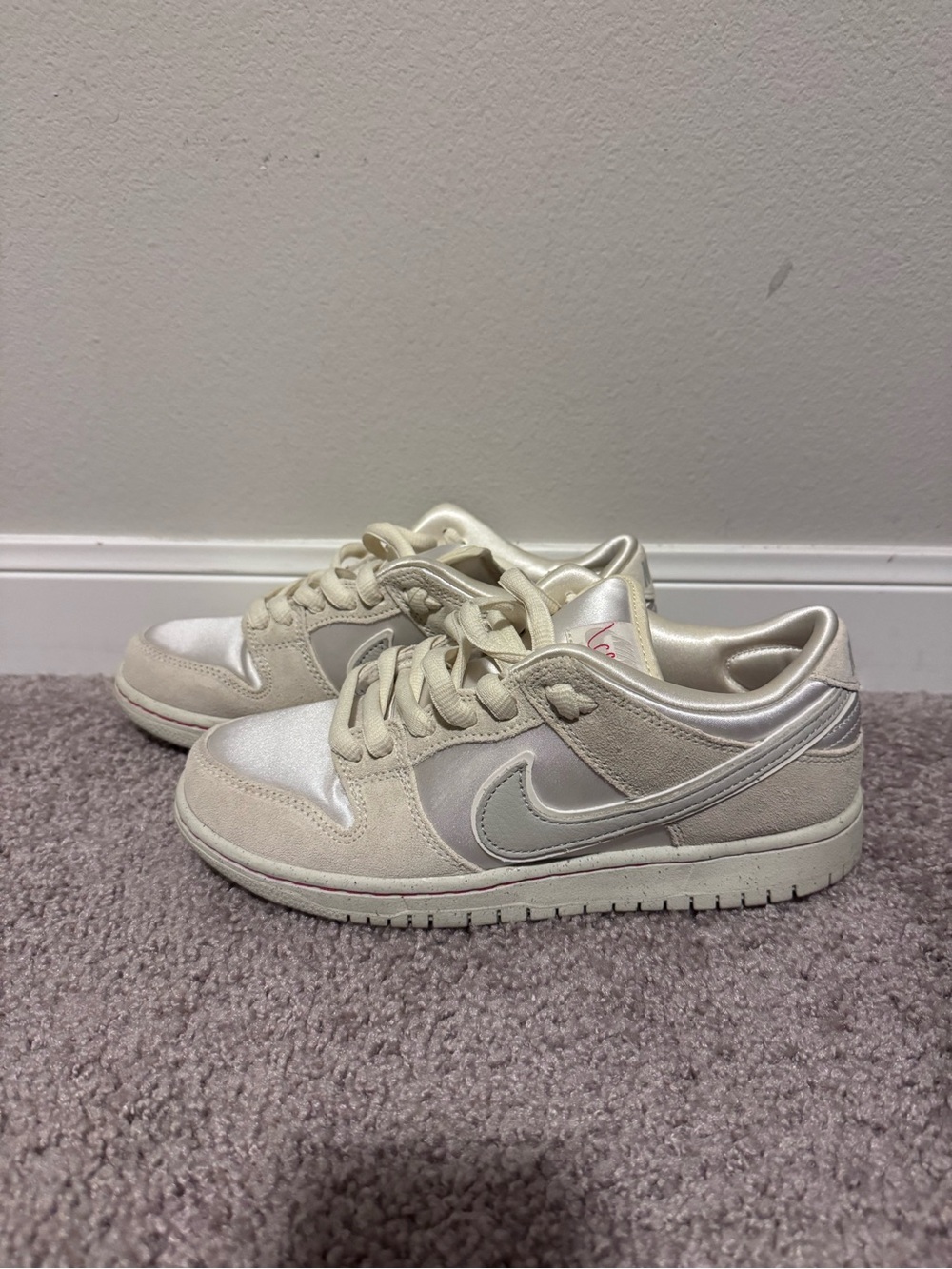 Nike SB Dunk Low — Men’s Size 6